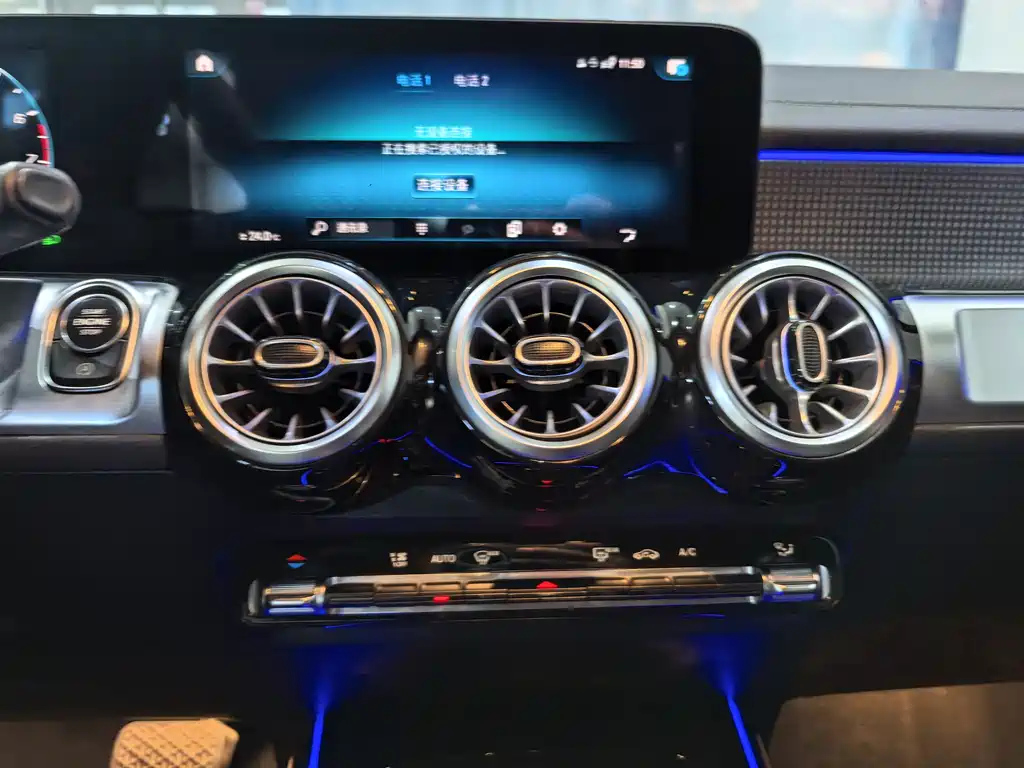 MERCEDES BENZ GLB 2022