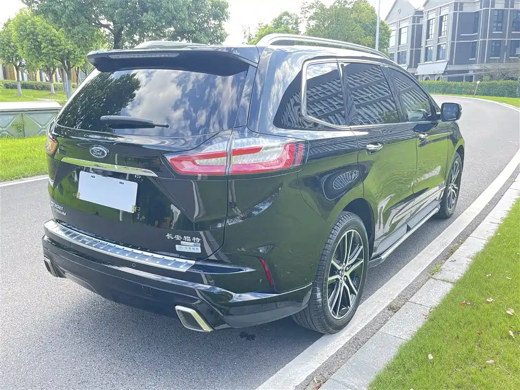 FORD EDGE 2020