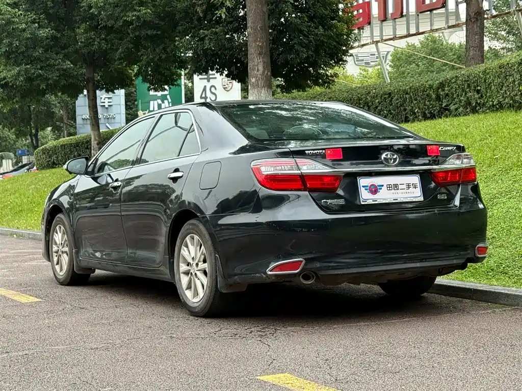 TOYOTA CAMRY 2017
