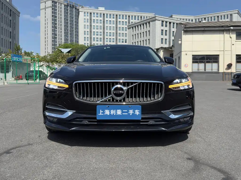 VOLVO S90 2020