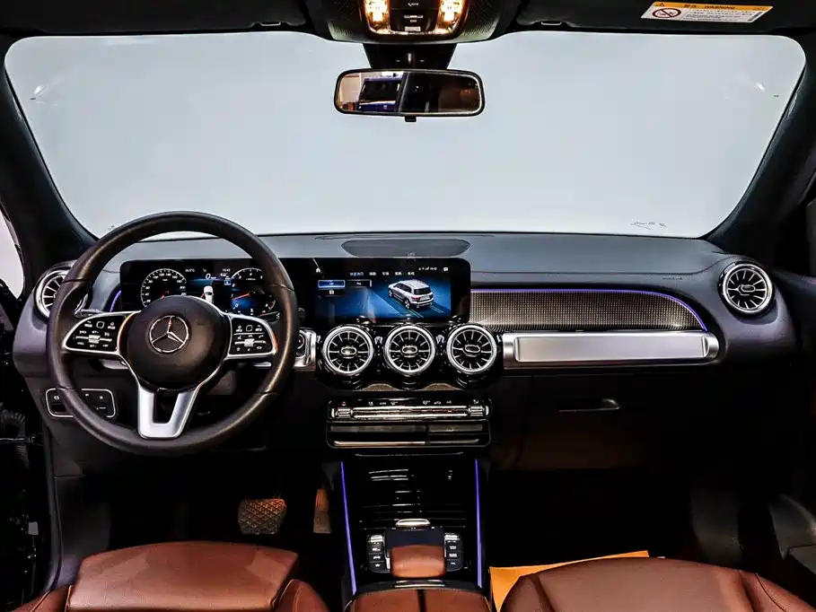 MERCEDES BENZ GLB 2023
