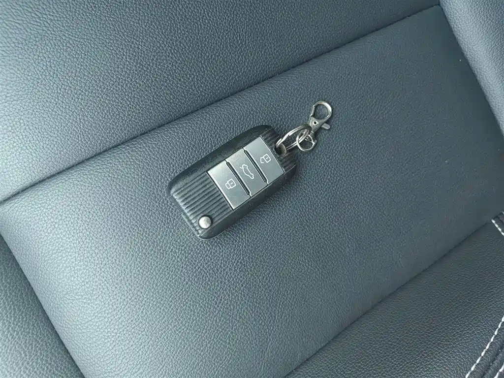 ROEWE I6 2018