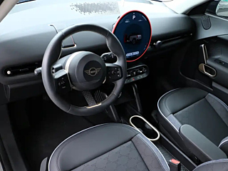 MINI OTHER  2024 YEAR E CLASSIC 2024