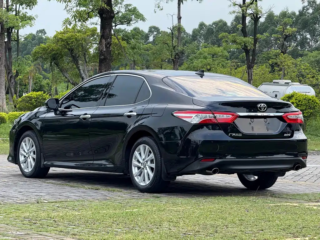 TOYOTA CAMRY 2021