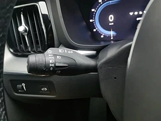 VOLVO XC60 2022 YEAR B5 4WD DELUXE EDITION 2022