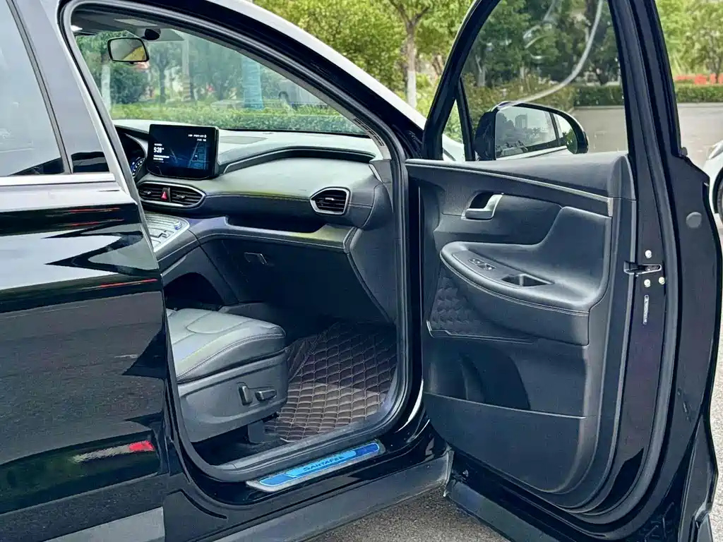HYUNDAI SANTAFE 2023