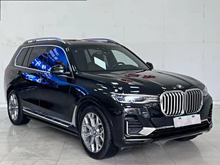 BMW X7  2021