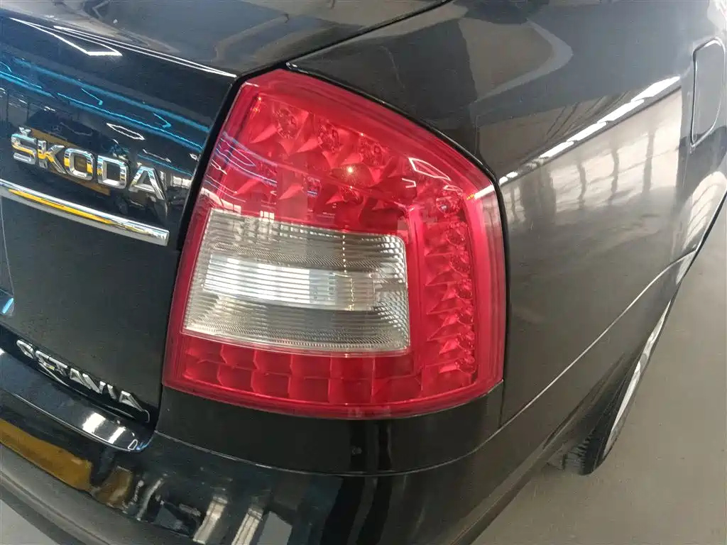 SKODA OCTAVIA 2014