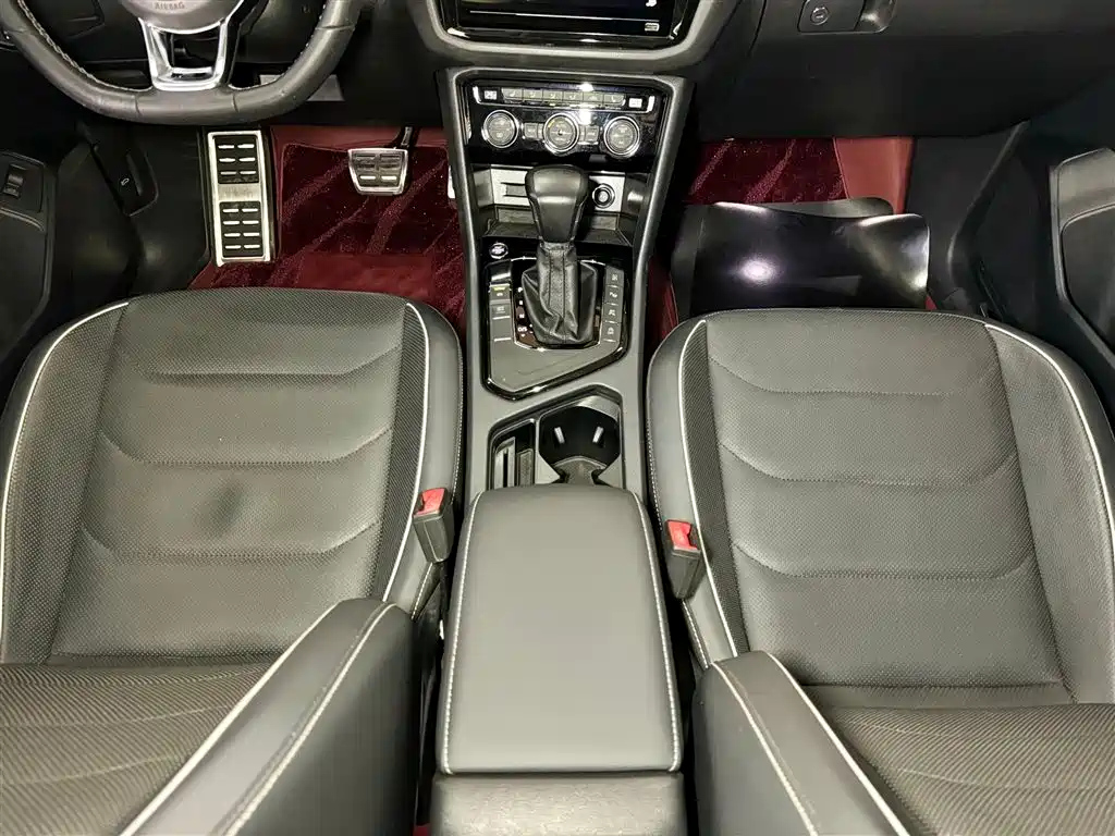 VOLKSWAGEN TIGUAN L 2021