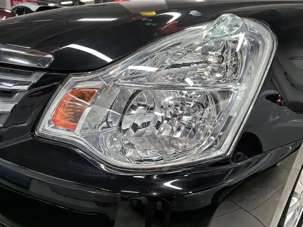 NISSAN SYLPHY 2016