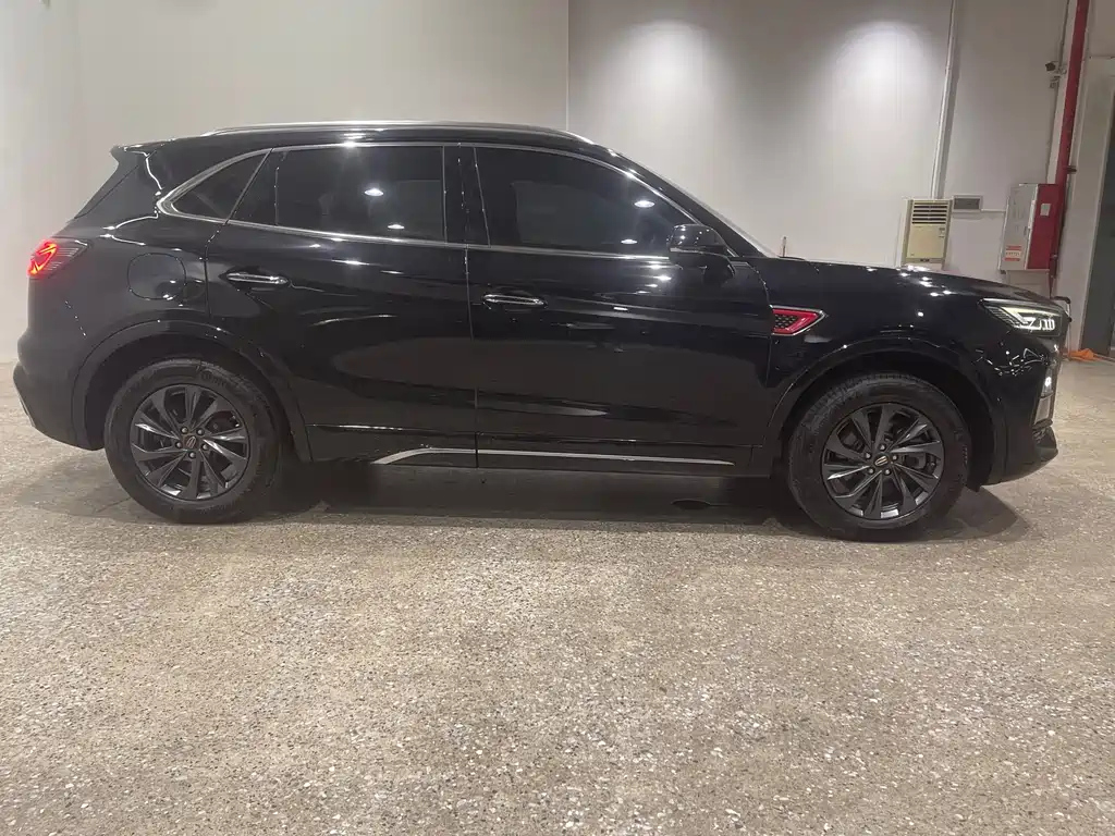 HONGQI HS5 2023
