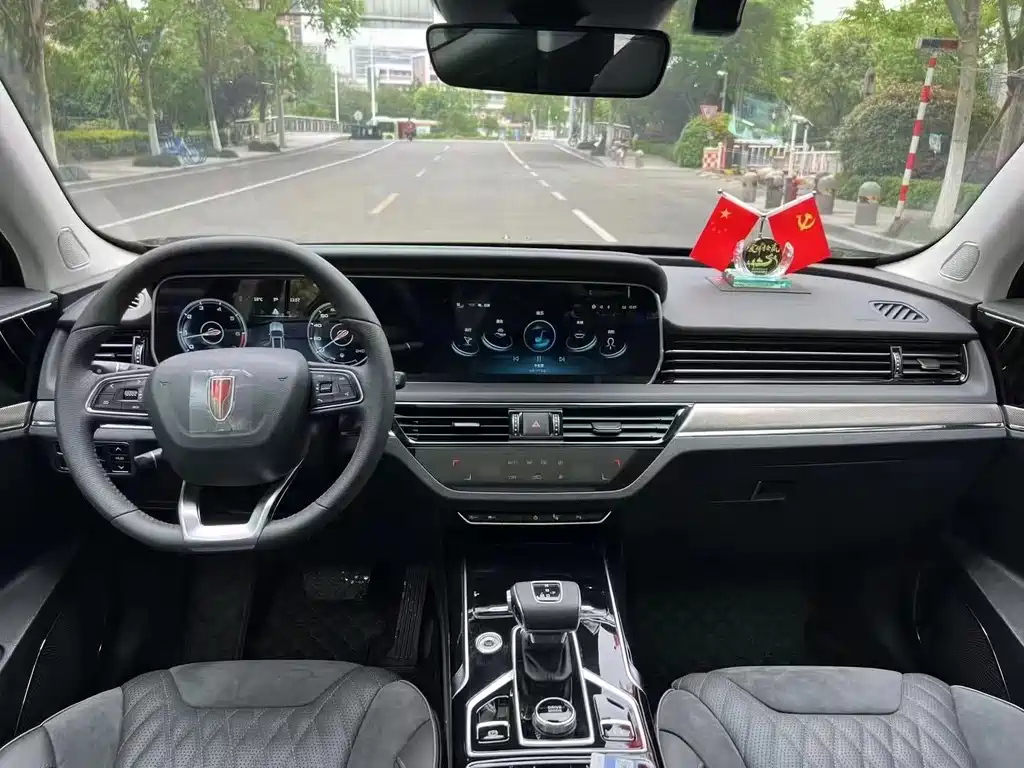 HONGQI HS5 2022