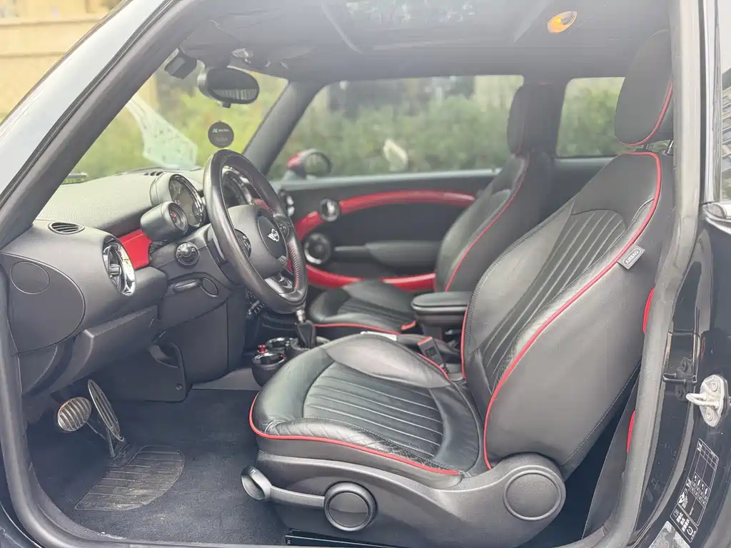 MINI JCW 2013