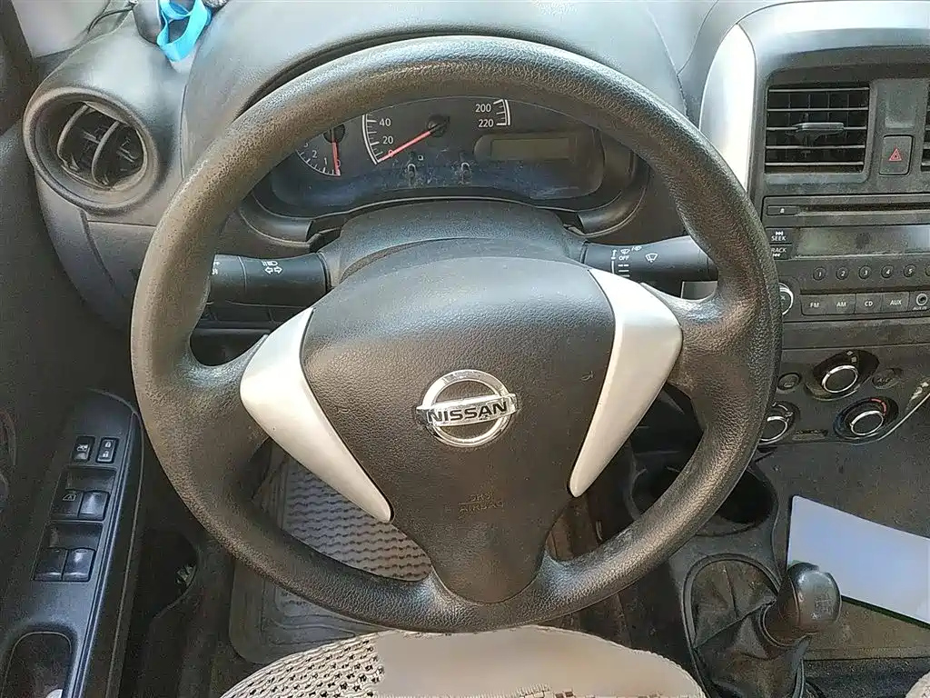 NISSAN SUNNY 2014