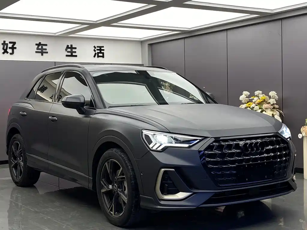AUDI Q3 2024