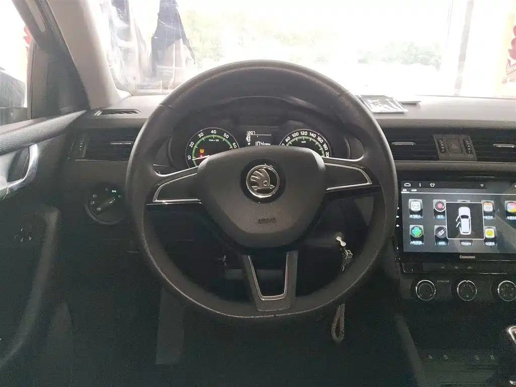 SKODA OCTAVIA 2019