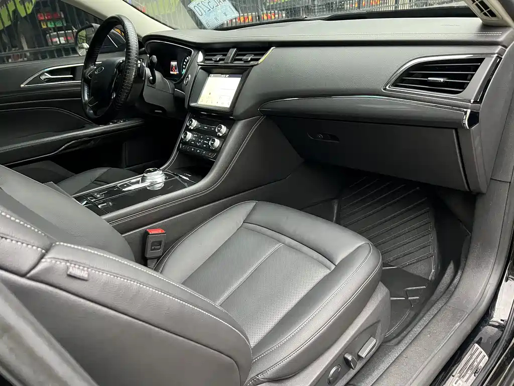 FORD TAURUS 2017