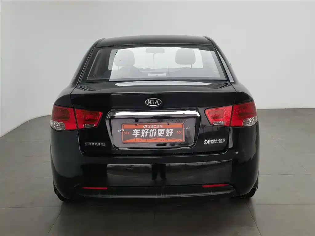 KIA FORTE 2011