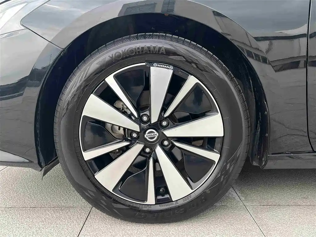 NISSAN TEANA 2021