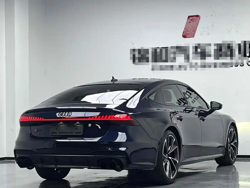AUDI A7 2021
