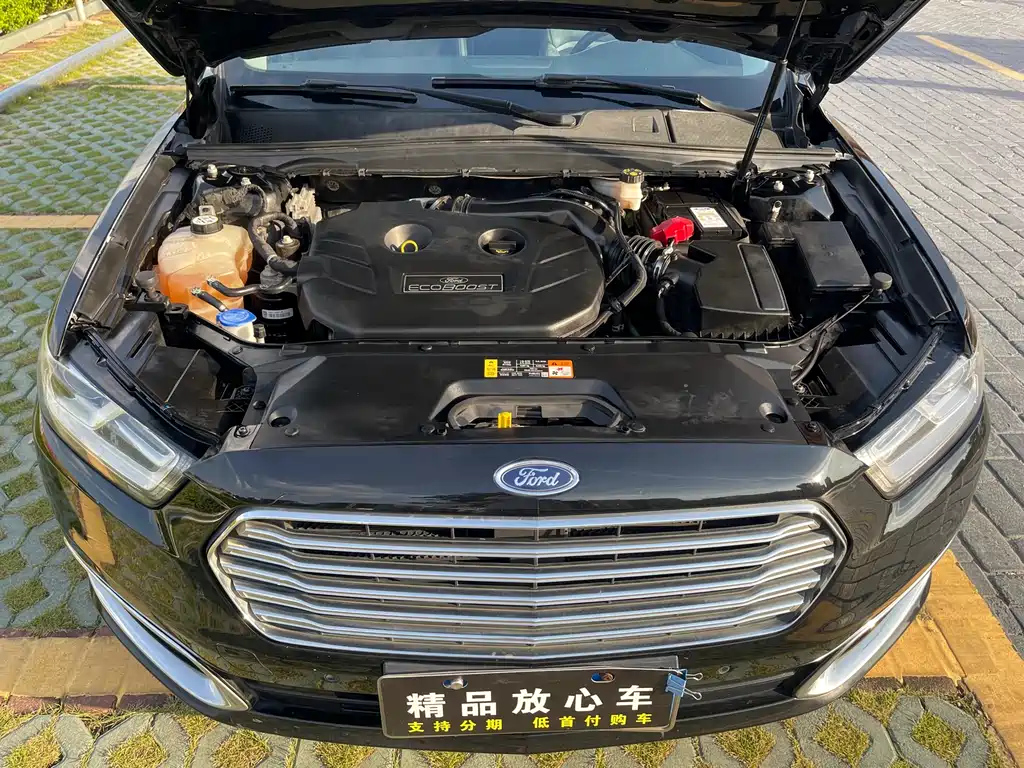 FORD TAURUS 2017
