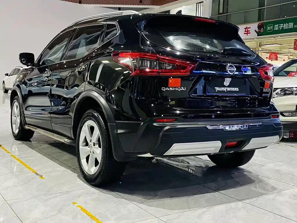 NISSAN QASHQAI 2019