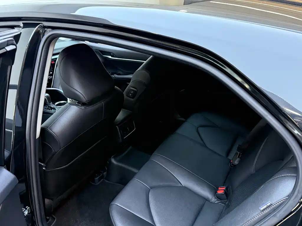 TOYOTA CAMRY 2021