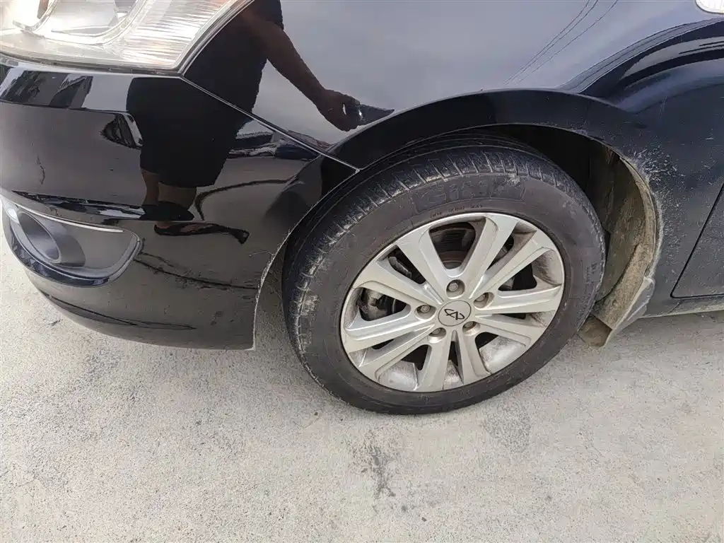 CHERY E3 2015