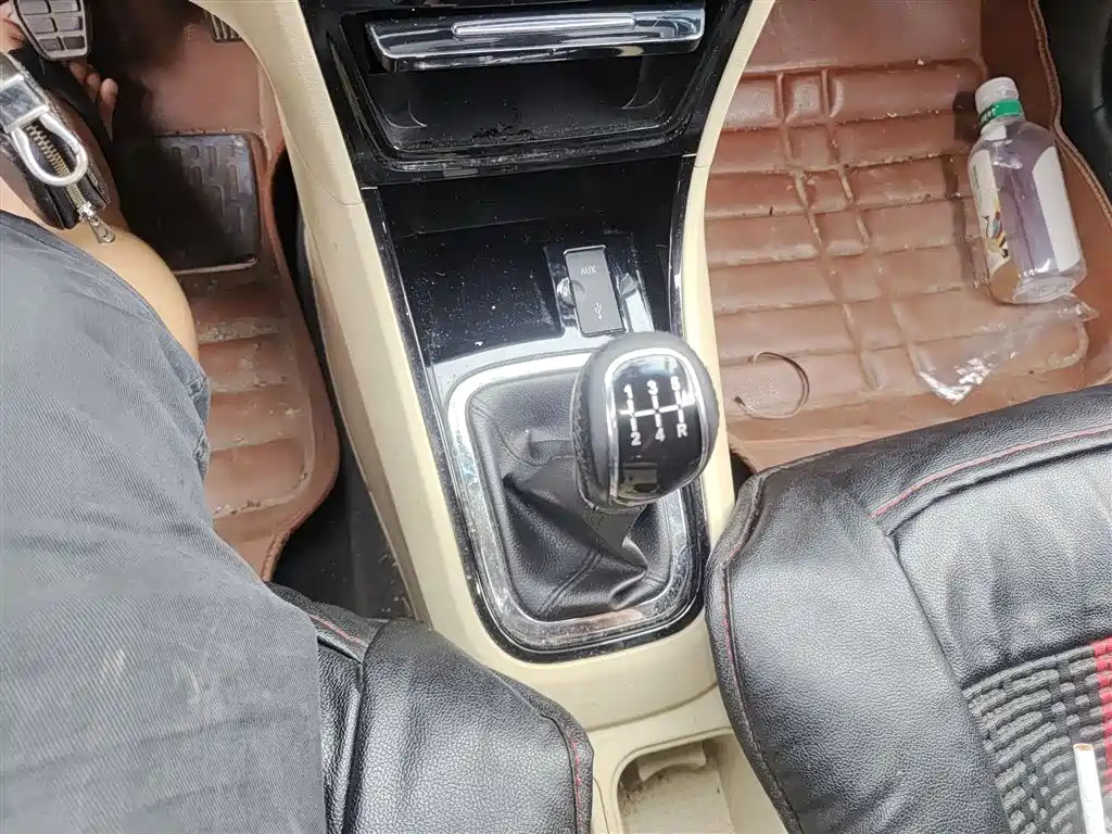 CHERY E3 2015