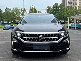 VOLKSWAGEN PASSAT 2022