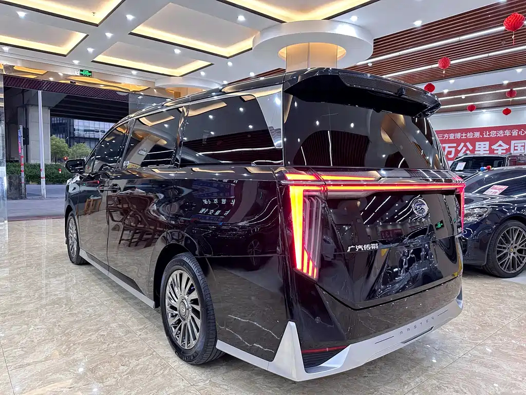 TRUMPCHI M8 2023