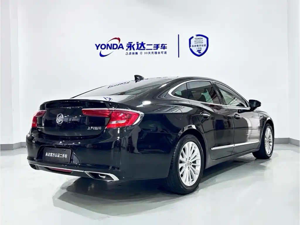 BUICK LACROSSE 2017