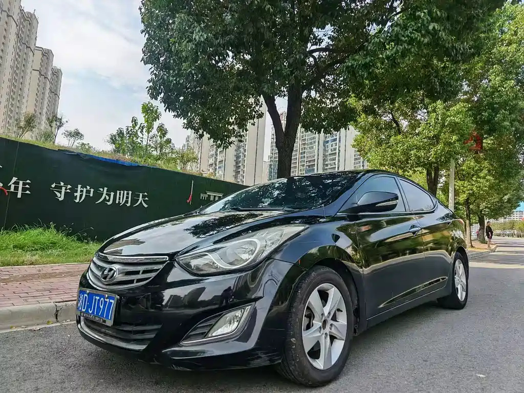 HYUNDAI ELANTRA 2013