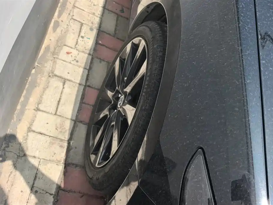 MAZDA 3 AXELA 2023