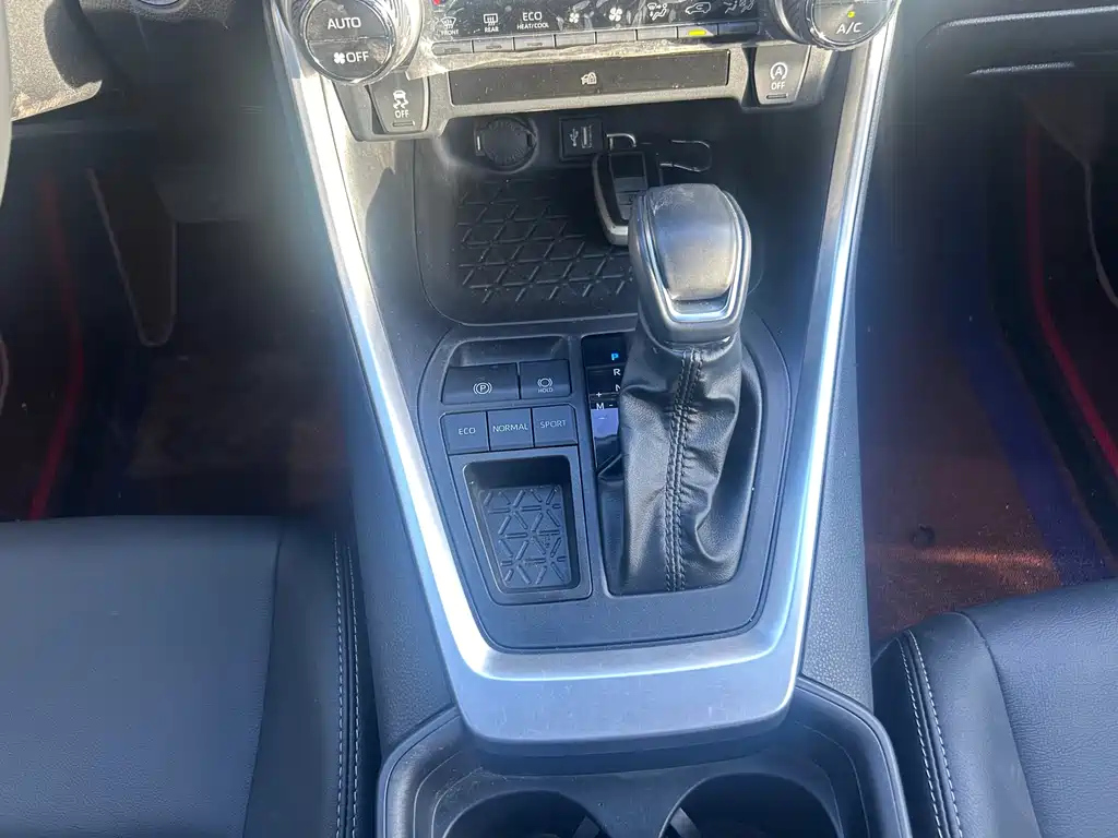 TOYOTA WILDLANDER 2024