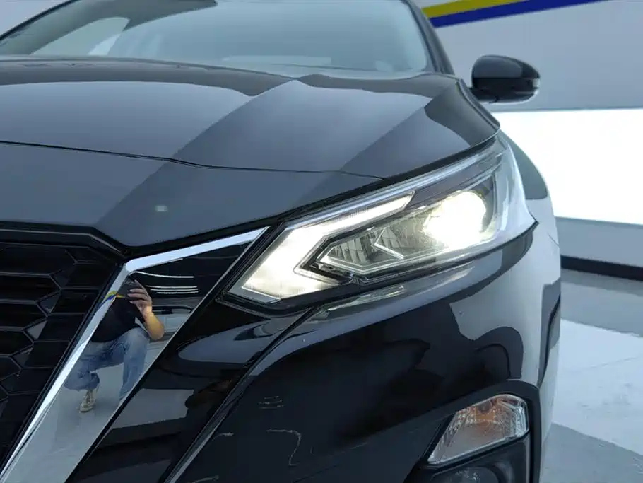 NISSAN TEANA 2021