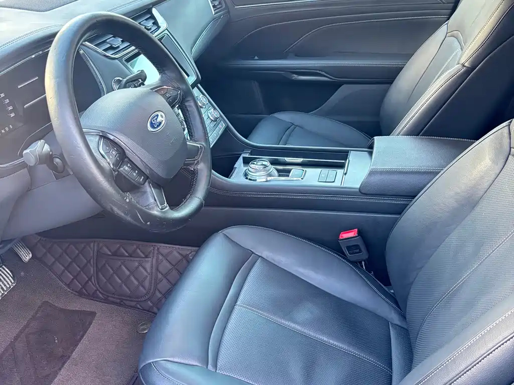 FORD TAURUS 2017