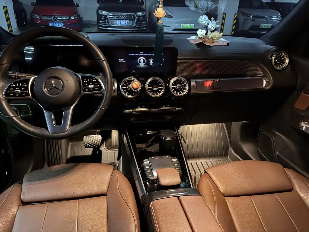 MERCEDES BENZ GLB 2022