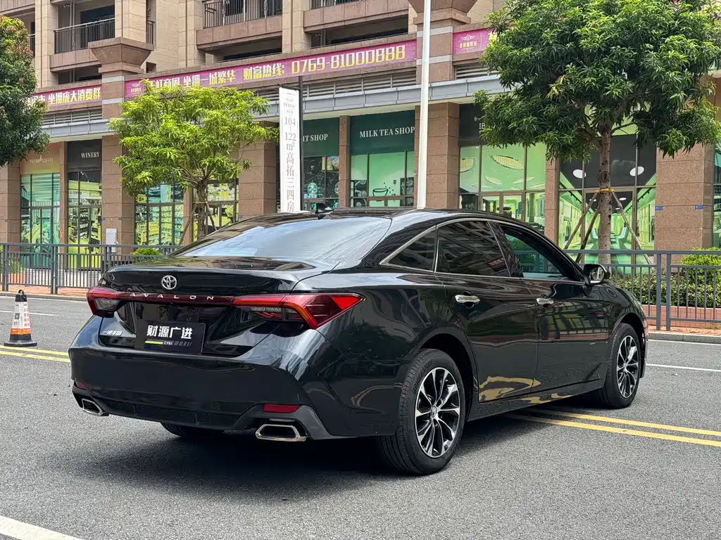TOYOTA AVALON 2022