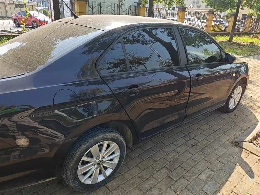 VOLKSWAGEN JETTA 2014