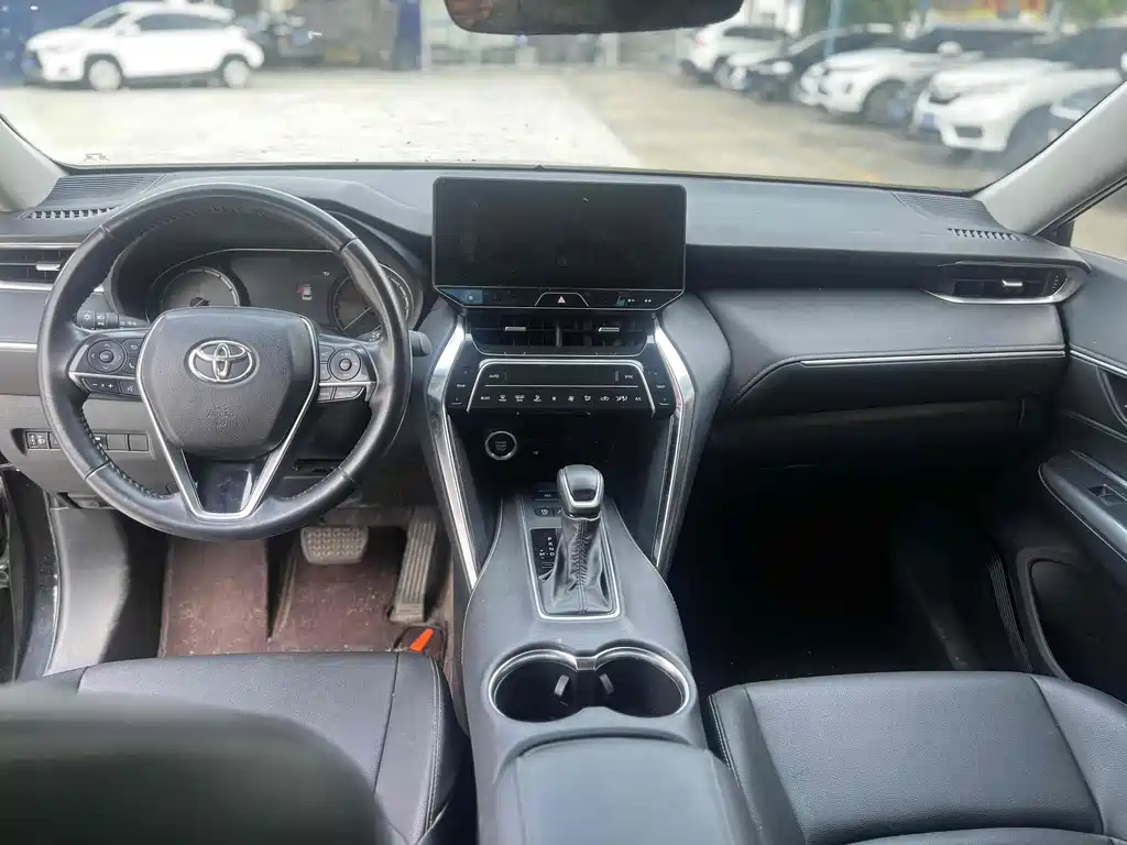 TOYOTA VENZA 2023