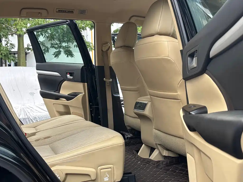 TOYOTA HIGHLANDER 2021