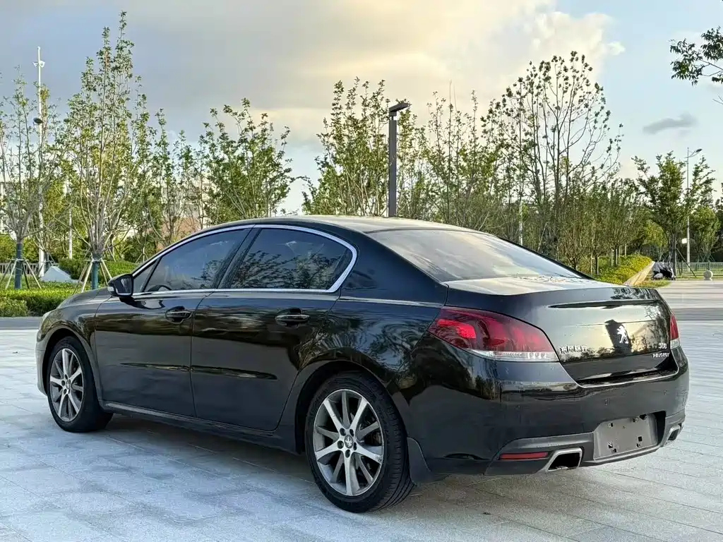 PEUGEOT 508 2015