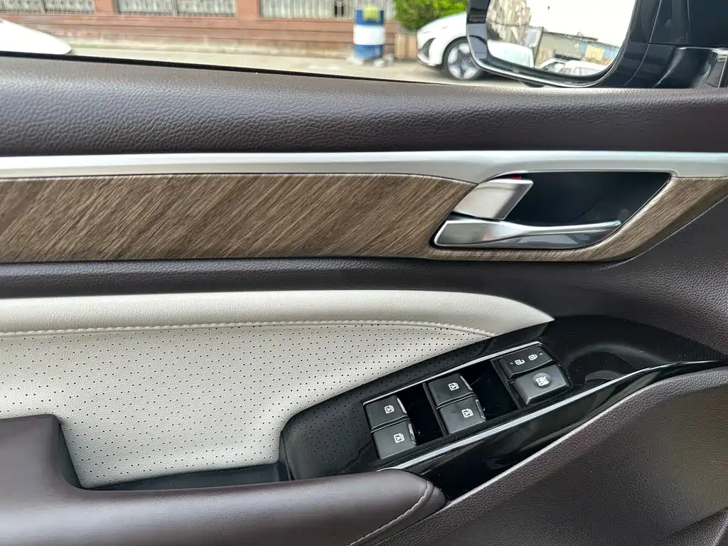TRUMPCHI M8 2022
