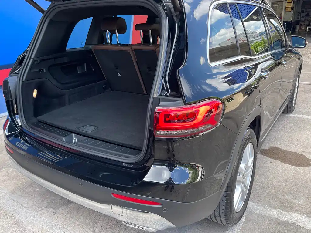 MERCEDES BENZ GLB 2021