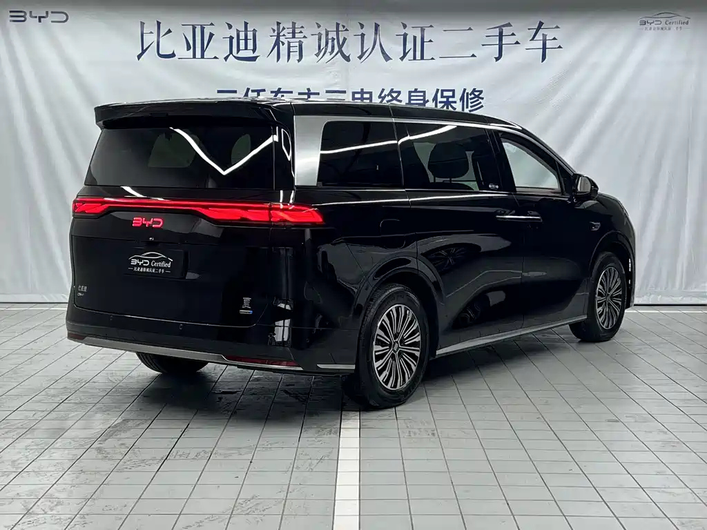 BYD XIA 2025