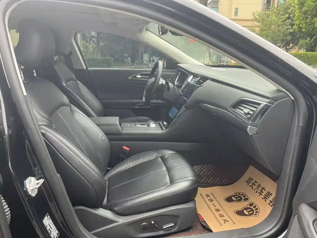 FORD TAURUS 2021
