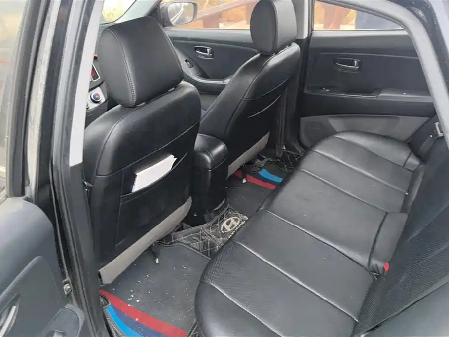 HYUNDAI CELESTA 2015