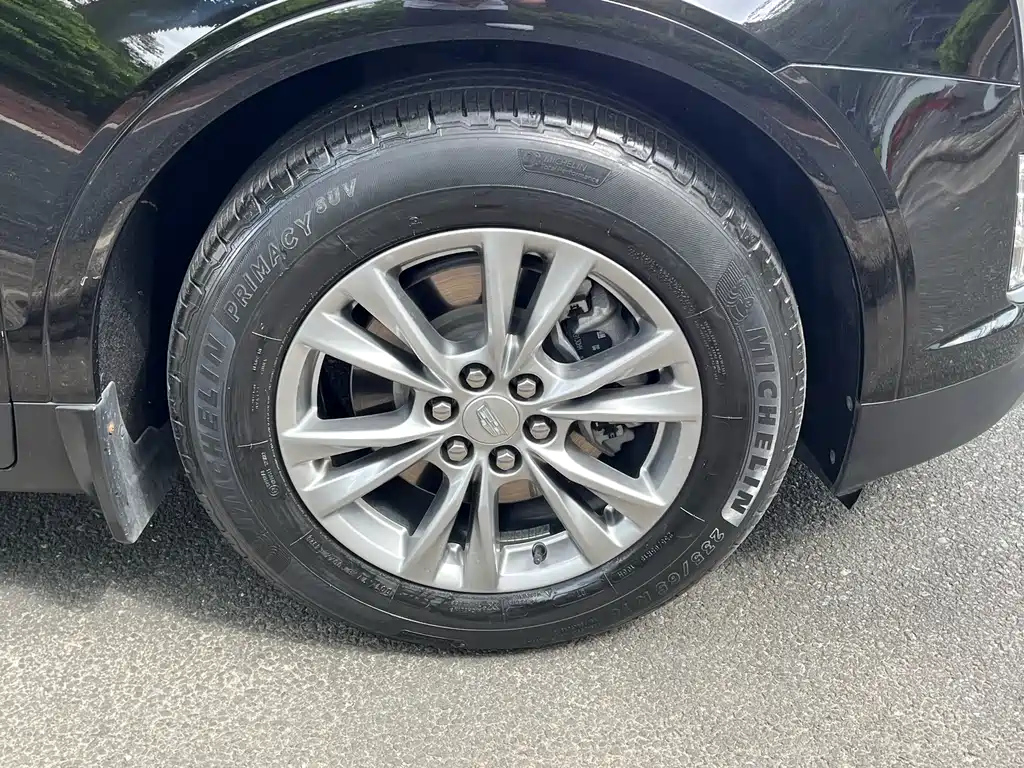 CADILLAC XT5 2021