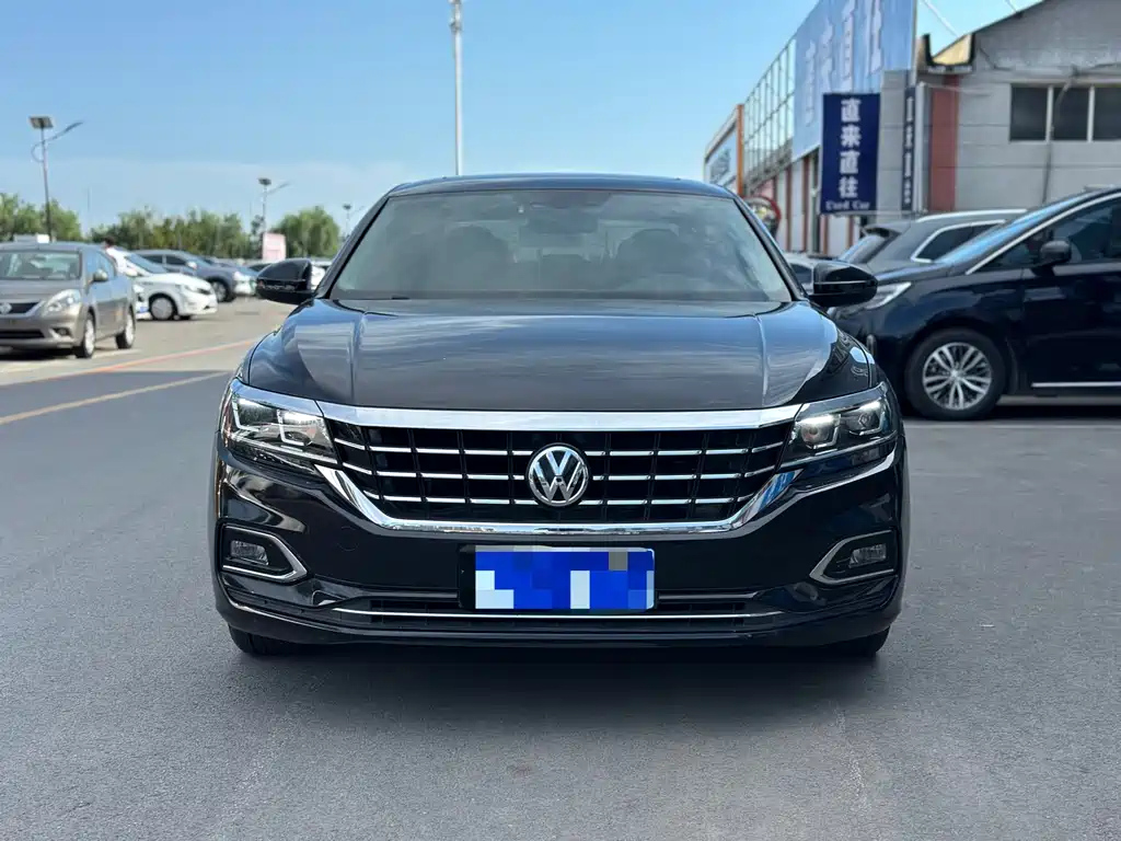 VOLKSWAGEN PASSAT 2020